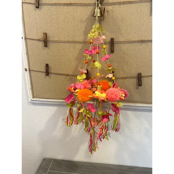 NWT GLITTERVILLE Wall Hanging Mobile with Flowers and Pom Poms NWT - Picture 4 of 6